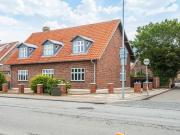 Holiday apartment near town square