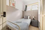 Standard Single Room - Ideally Located at Bexley - Shared Bathroom