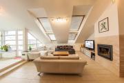 Mansard Apartment Antonovicha 4