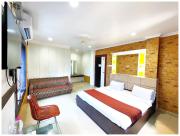 SEA VIEW FAMILY FRIENDLY HOTEL S-S Piper ! - Room with Balconies, Restaurant, Parking & Free Wi-Fi ,Beach Front Location - Best Seller Hotel In Puri