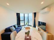Views comfort luxury heart of Melbourne