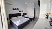 Deka-X Rooms