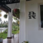 Riverview villa