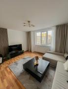 Urban Stay Apartment - 2min walk to Iulius Mall - 10min walk to City Center - Free Parking