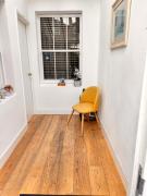 Elegant Riverside Cottage With Free Parking