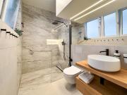 New Modern Art Loft Apartment, City Center