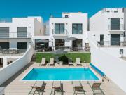 Bela Vista with sea view, jacuzzi and private pool