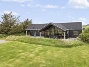 Holiday Home Ilmatar - 650m from the sea by Interhome