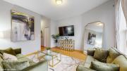 Bright & Chic Stay Near Medical District