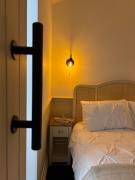 Roe Deer Lodge with Wood-Fired Hot Tub - Alum House Litlebeck, Whitby