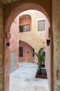 Top Senglea
