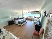 Spectacular Oceanfront Studio wkitchenette