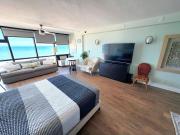 Spectacular Oceanfront Studio wkitchenette