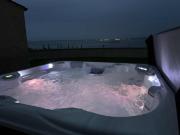 Luxury Orkney Cottage with Hot Tub
