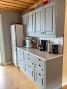 VGO715-Hova-Hulan-Strandvaegen-9