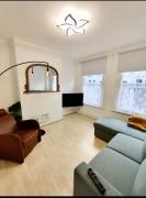 Cosy one bed Garden flat C-London