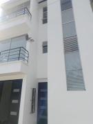 Apartamento lindo con balcon