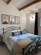 Villa Theolina Maisonnette lumineuse avec jardin, parking privé au calme à Aix