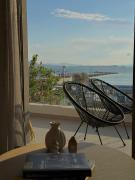 Marathon Coast-Seafront Luxury Apartments