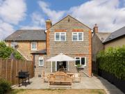 Riverview House Family home Large garden Pass the Keys