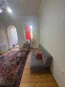 Old tbilis Apartment with balcony and coutryard