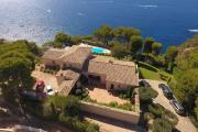 Grande villa familiale vue mer avec piscine - domaine privé à St Cyr sur Mer
