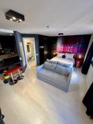 UNU loft Moema: piscina, academia, garagem e +