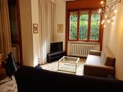 Under historical Upper Town and close to the center !