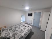 Tanerdy - Professional units with shared communal areas