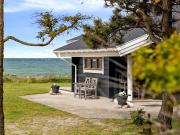 Holiday Home Stacie - 10m from the sea by Interhome