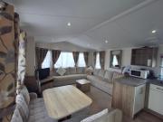 3-Bed Caravan - Sleeps 8 - Pool
