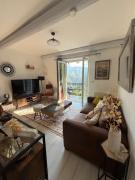 Balcon soleil, un havre de paix avec vue sublime Parfait pour un week-end au calme