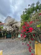 Quarto aconchegante com vista arborizada, próximo ao metrô Ana Rosa e Avenida Paulista!