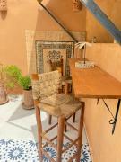 Riad Marocain avec jacuzzi sur la terrasse entièrement louer avec 3 chambres pour 6 personnes dans la médina proche de la place Jemma el fna