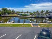 Nautical Nest w slip