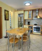 Top Elia Laconias Top Elia Laconias