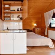 JŪROS NAMUKAS SU BASEINU keturiems Kunigiškiuose