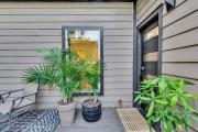 Walkable East Austin Oasis with Jacuzzi and Golf
