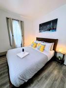 Spacious duplex retreat in city w Parking nearby