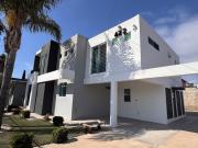 Luxurious & Modern House