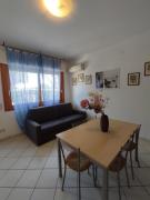 Flat in a residence with sports courts