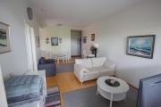 Mid Haven Cozy Apartment with Sauna, Glassed Balcony and Free Parking