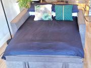 Modern apartment, sleeps 6, Belfast city centre