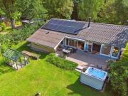 Holiday Home Hjalmine - 1-5km from the sea by Interhome