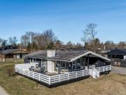 Holiday Home Jaike - from the sea by Interhome