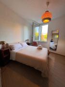 Garibaldi Studio Apt