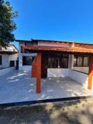 Casa Aconchegante de 3Qts, 2 vagas de garagem Beira Mar Praia do Péro Cabo Frio