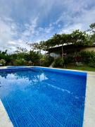 Vista al Volcán Tenorio y Montaña