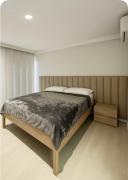 Apartamentos con piscina 1 cuadra de la playa