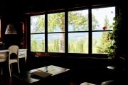 Country Rustic Loghouse at Teepee Meadows